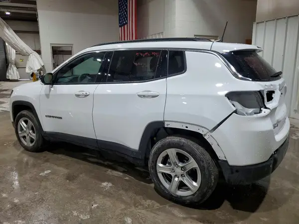 3C4NJDBN8RT101337 2024 JEEP COMPASS - Image 2