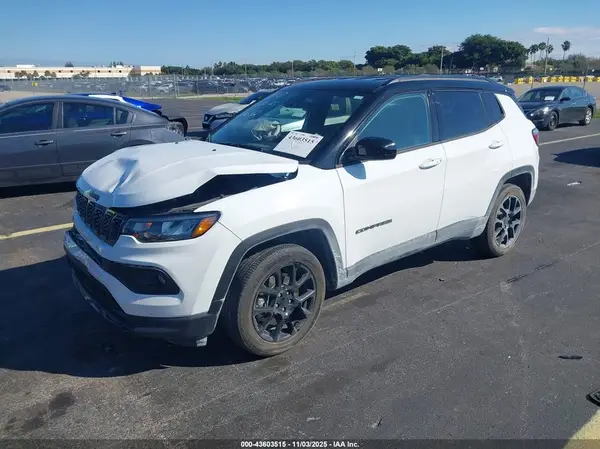 3C4NJDBN8RT102682 2024 JEEP COMPASS - Image 2