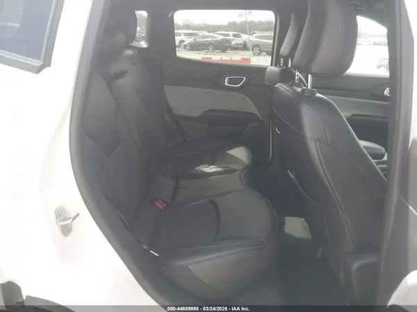 3C4NJDBN8RT105596 2024 JEEP COMPASS - Image 8