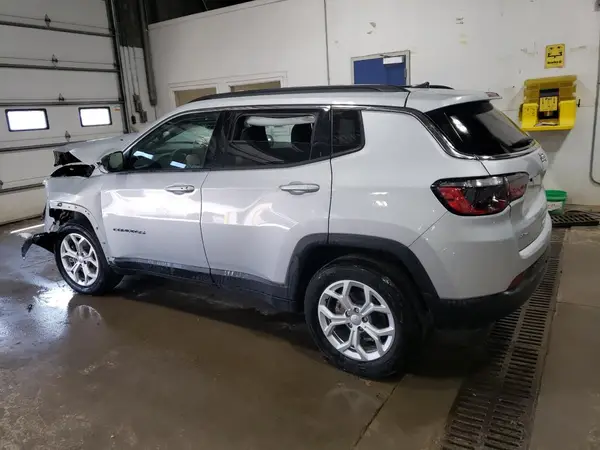 3C4NJDBN8RT117974 2024 JEEP COMPASS - Image 2