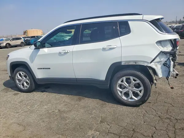 3C4NJDBN8RT118297 2024 JEEP COMPASS - Image 2