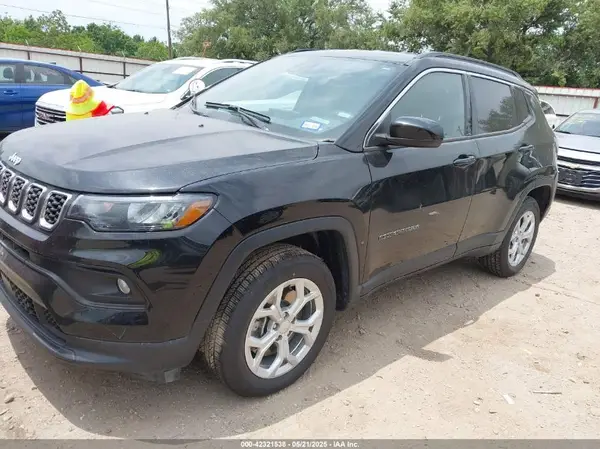 3C4NJDBN8RT119367 2024 JEEP COMPASS - Image 2