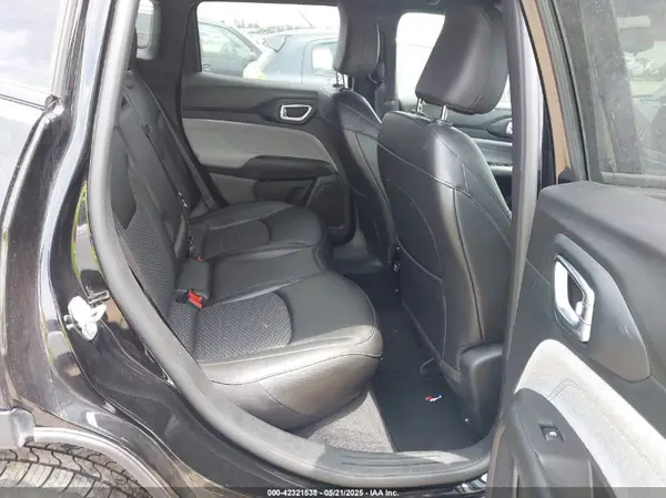 3C4NJDBN8RT119367 2024 JEEP COMPASS - Image 8