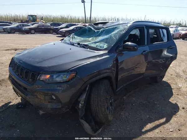 3C4NJDBN8RT156161 2024 JEEP COMPASS - Image 2