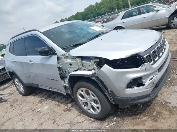 3C4NJDBN8RT161182 2024 JEEP COMPASS - Image 1