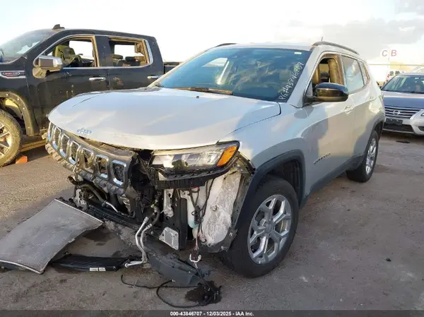 3C4NJDBN8RT163983 2024 JEEP COMPASS - Image 2