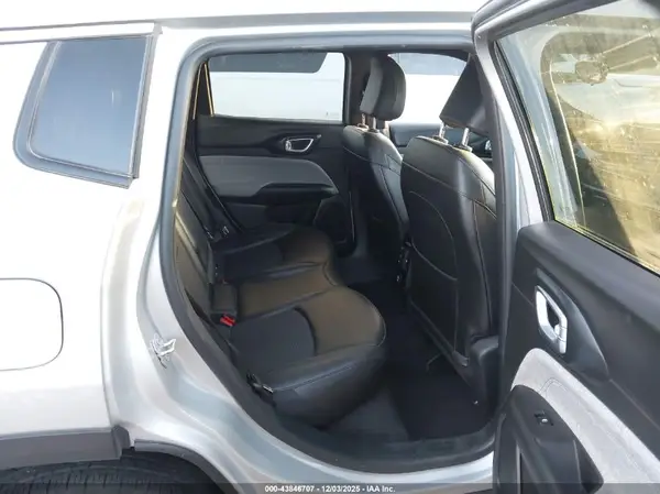 3C4NJDBN8RT163983 2024 JEEP COMPASS - Image 8