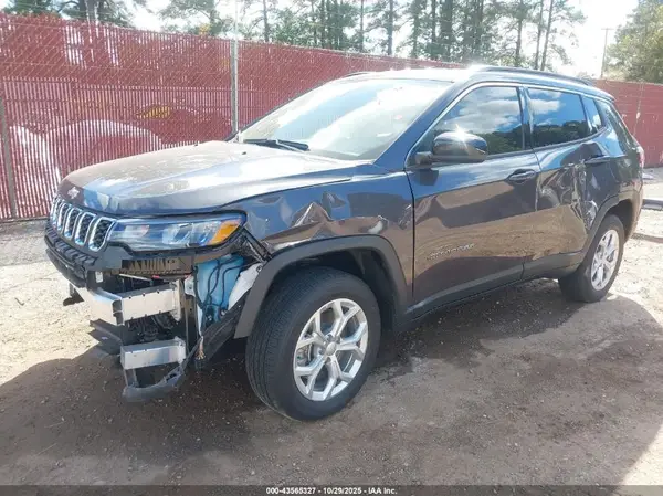 3C4NJDBN8RT174062 2024 JEEP COMPASS - Image 2
