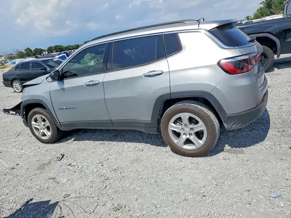 3C4NJDBN8RT581802 2024 JEEP COMPASS - Image 2