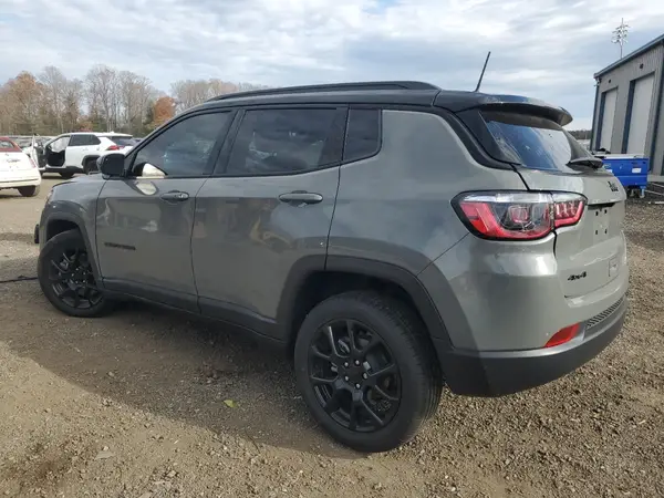 3C4NJDBN8RT592086 2024 JEEP COMPASS - Image 2
