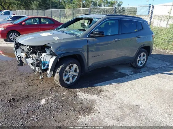 3C4NJDBN8RT603412 2024 JEEP COMPASS - Image 2