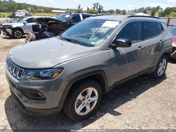 3C4NJDBN8RT606066 2024 JEEP COMPASS - Image 2