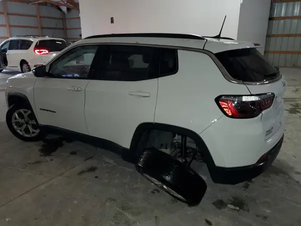 3C4NJDBN8ST529821 2025 JEEP COMPASS - Image 2