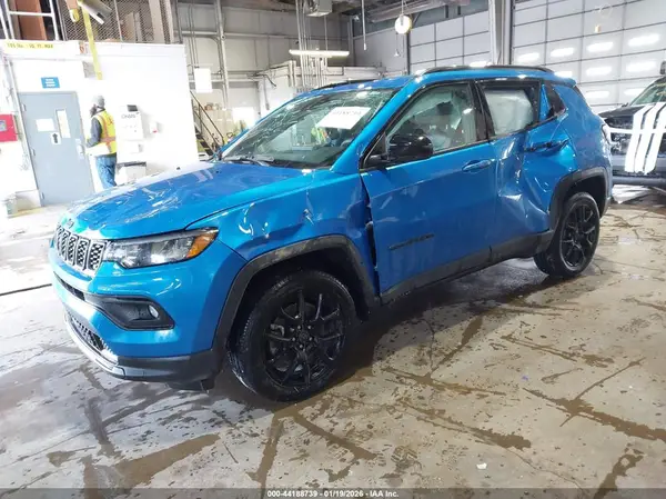 3C4NJDBN8ST540320 2025 JEEP COMPASS - Image 2