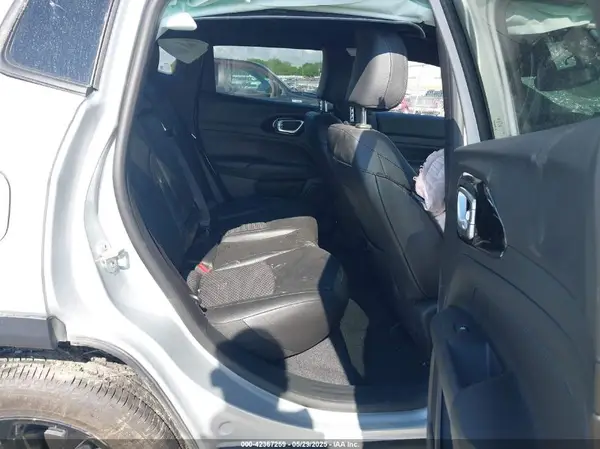 3C4NJDBN8ST541659 2025 JEEP COMPASS - Image 8