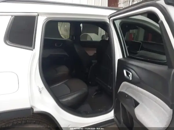 3C4NJDBN8ST556078 2025 JEEP COMPASS - Image 8