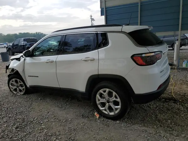 3C4NJDBN8ST556128 2025 JEEP COMPASS - Image 2