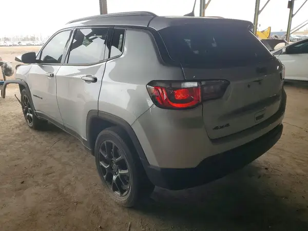 3C4NJDBN8ST560258 2025 JEEP COMPASS - Image 2