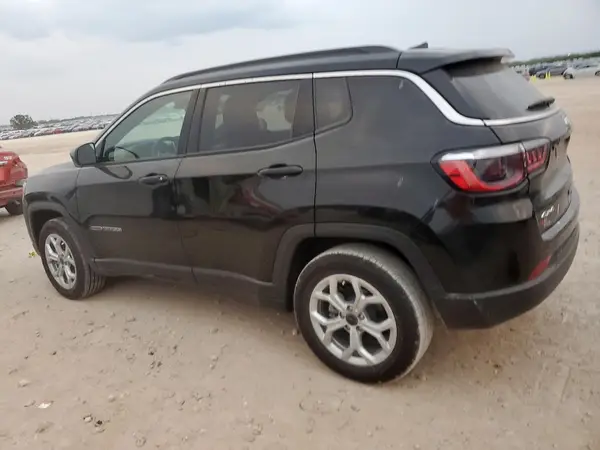 3C4NJDBN8ST577819 2025 JEEP COMPASS - Image 2