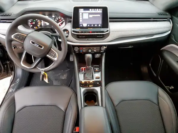 3C4NJDBN8ST577819 2025 JEEP COMPASS - Image 8