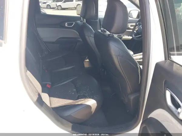 3C4NJDBN8ST592918 2025 JEEP COMPASS - Image 8