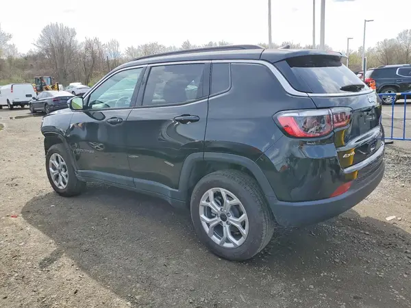 3C4NJDBN8ST595088 2025 JEEP COMPASS - Image 2