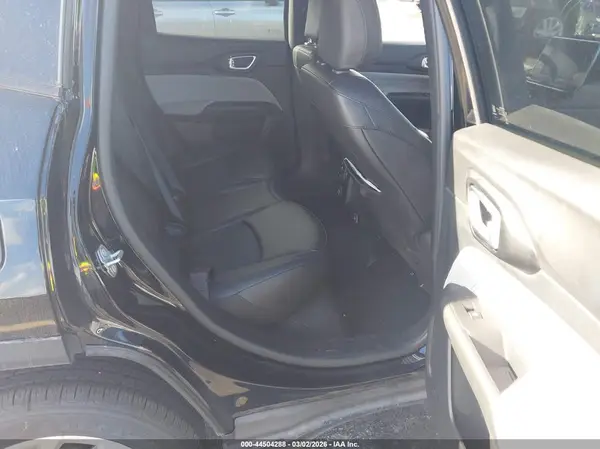 3C4NJDBN8ST602427 2025 JEEP COMPASS - Image 8