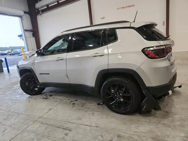 3C4NJDBN8TT266425 2026 JEEP COMPASS - Image 2