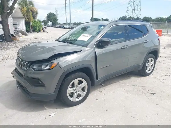 3C4NJDBN9PT503638 2023 JEEP COMPASS - Image 2