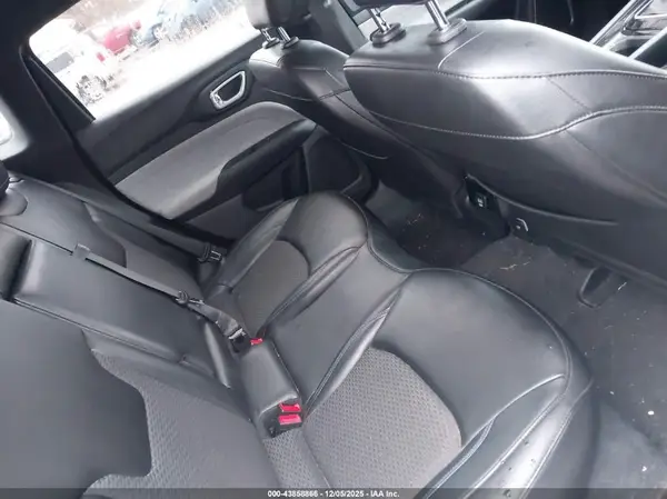 3C4NJDBN9PT504076 2023 JEEP COMPASS - Image 8