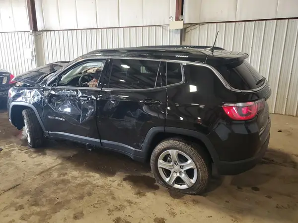 3C4NJDBN9PT510296 2023 JEEP COMPASS - Image 2