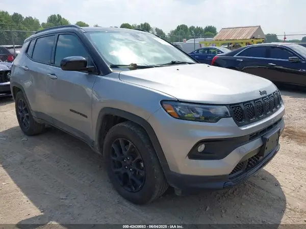 3C4NJDBN9PT513179 2023 JEEP COMPASS - Image 1