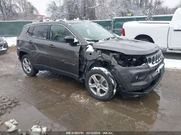 3C4NJDBN9PT524666 2023 JEEP COMPASS - Image 1