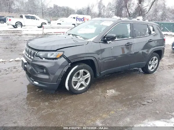 3C4NJDBN9PT524666 2023 JEEP COMPASS - Image 2