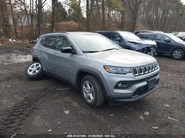 3C4NJDBN9PT538860 2023 JEEP COMPASS - Image 1