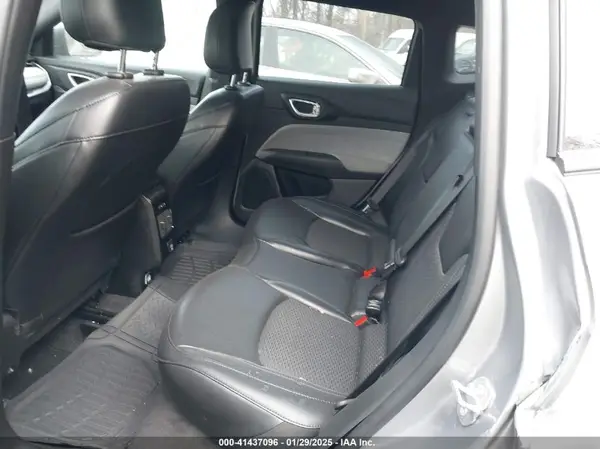 3C4NJDBN9PT538860 2023 JEEP COMPASS - Image 8