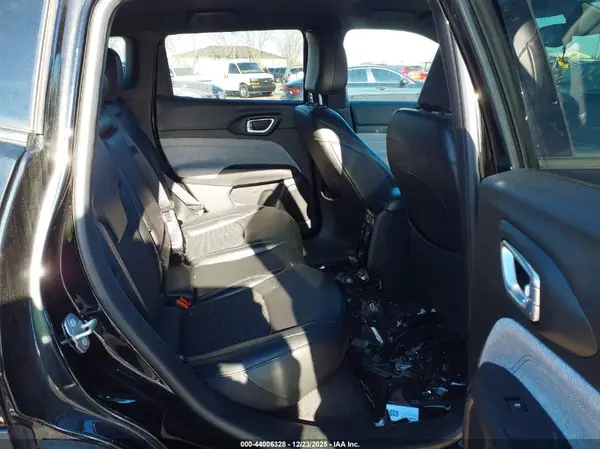 3C4NJDBN9PT560003 2023 JEEP COMPASS - Image 8