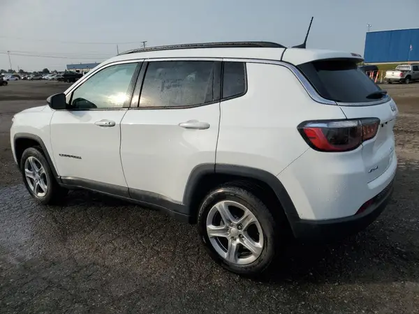 3C4NJDBN9PT561653 2023 JEEP COMPASS - Image 2
