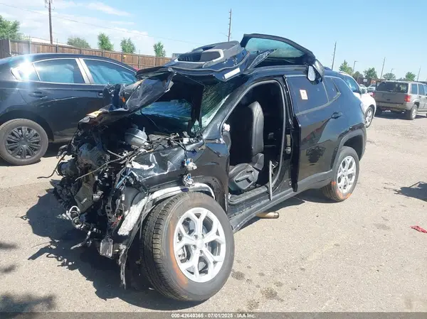 3C4NJDBN9RT109365 2024 JEEP COMPASS - Image 2