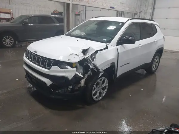 3C4NJDBN9RT111908 2024 JEEP COMPASS - Image 2