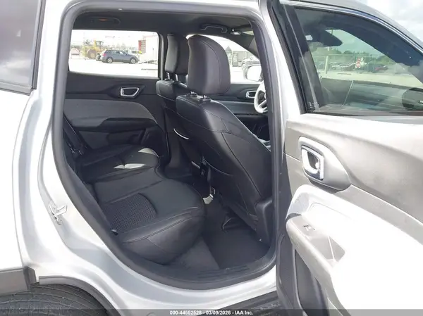 3C4NJDBN9RT112718 2024 JEEP COMPASS - Image 8