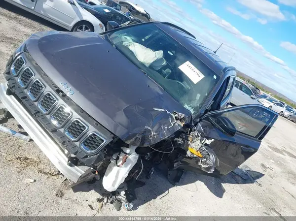 3C4NJDBN9RT132547 2024 JEEP COMPASS - Image 2