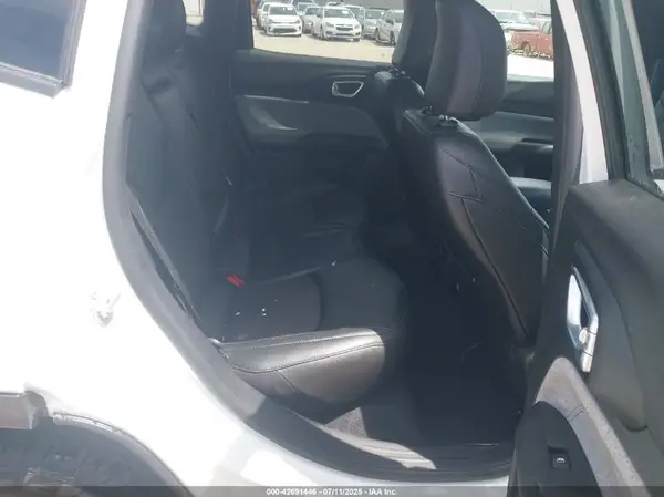 3C4NJDBN9RT132757 2024 JEEP COMPASS - Image 8