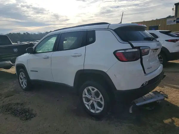 3C4NJDBN9RT138980 2024 JEEP COMPASS - Image 2