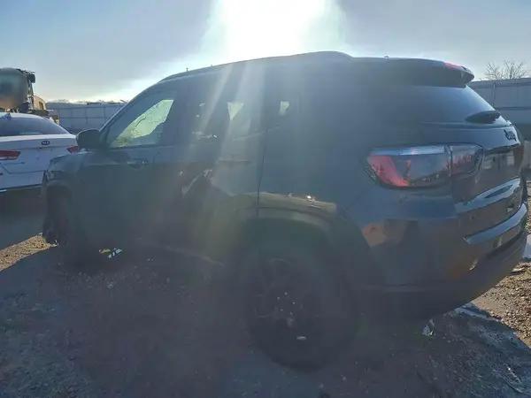 3C4NJDBN9RT142155 2024 JEEP COMPASS - Image 2
