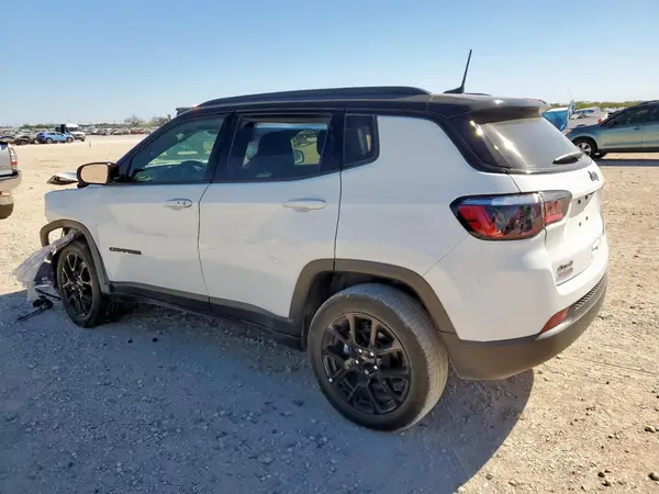 3C4NJDBN9RT167718 2024 JEEP COMPASS - Image 2