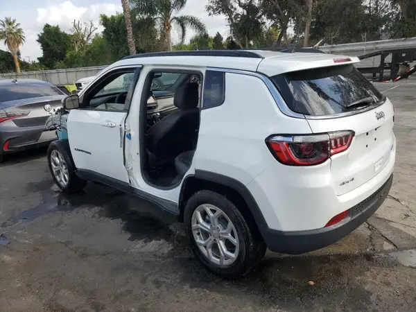 3C4NJDBN9RT176743 2024 JEEP COMPASS - Image 2
