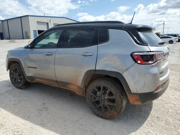 3C4NJDBN9RT588189 2024 JEEP COMPASS - Image 2