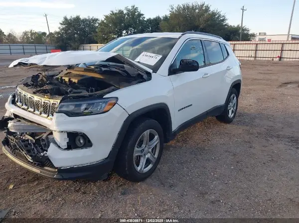 3C4NJDBN9RT604083 2024 JEEP COMPASS - Image 2