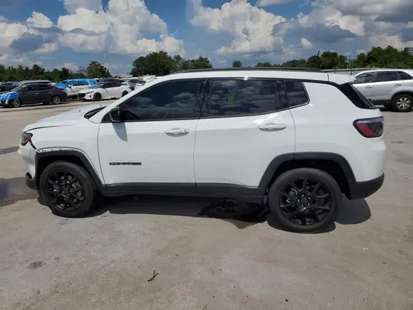 3C4NJDBN9ST527463 2025 JEEP COMPASS - Image 2